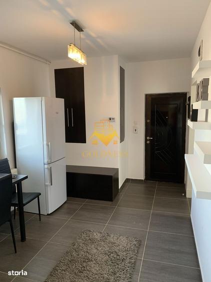 Apartament cu 3 camere, mobilat în Între Lacuri