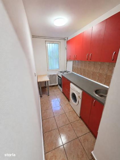 Garsonieră decomandată în Drumul Taberei