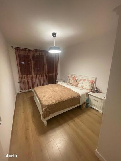 Apartament cu 3 camere în Drumul Taberei