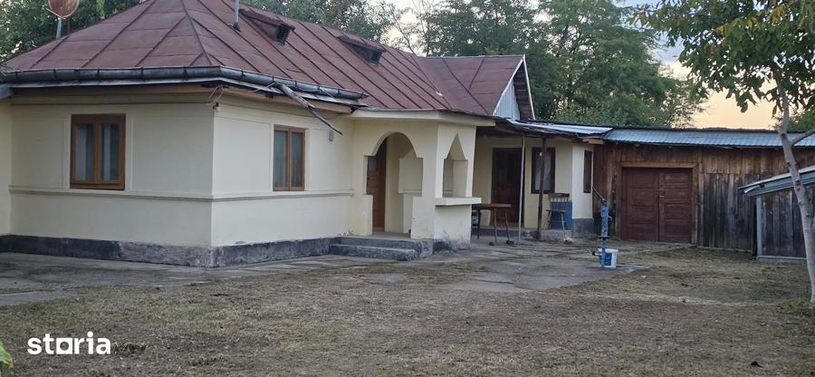 Casă cu 3 camere cu Teren 1125 Mp în Șerbănești