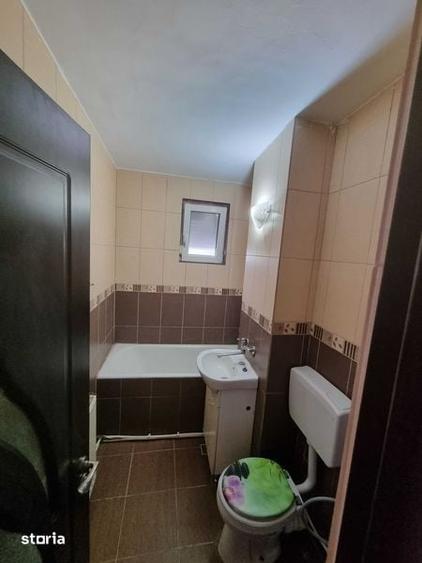 Apartament cu 2 camere decomandat în Botizului