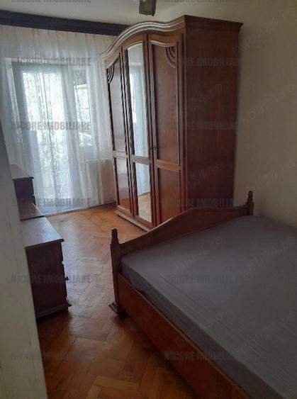 Apartament cu 3 camere nedecomandat în Șagului