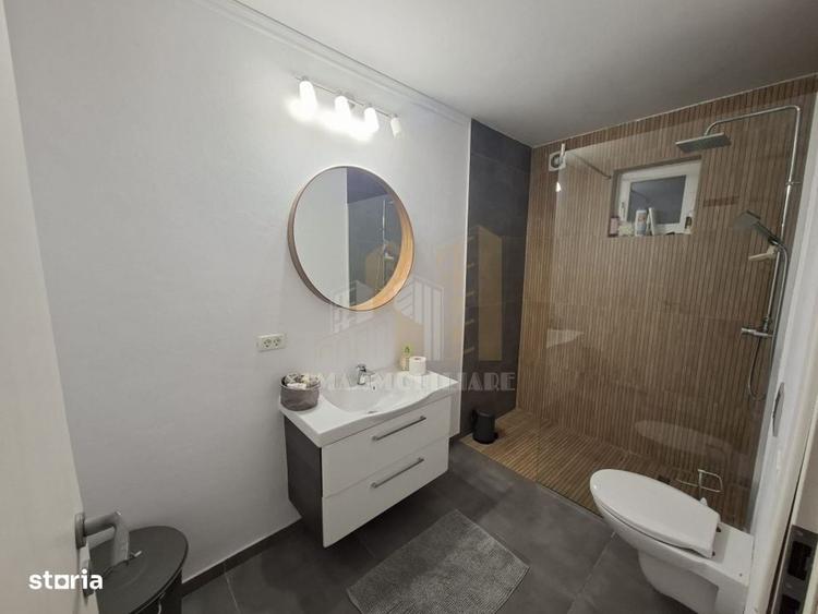 Casă cu 4 camere în Schei