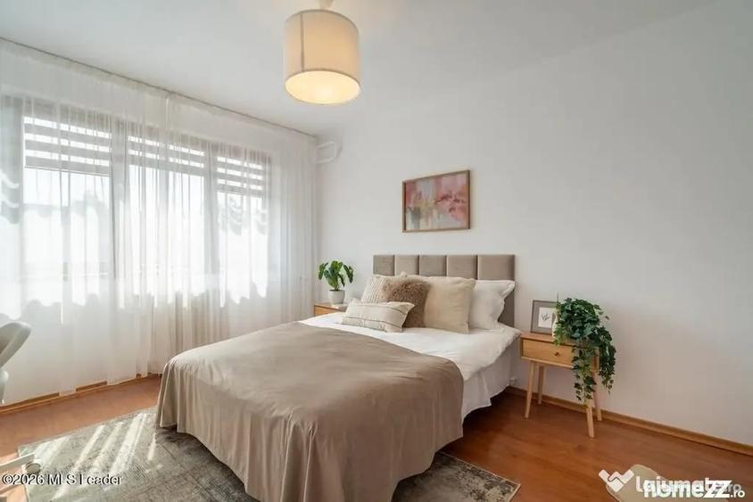 Apartament cu 4 camere semidecomandat în Drumul Taberei