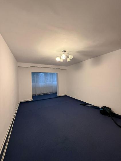 Apartament cu 3 camere în Zorilor