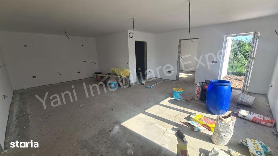 Casă cu 3 camere cu Teren 251 Mp în Central