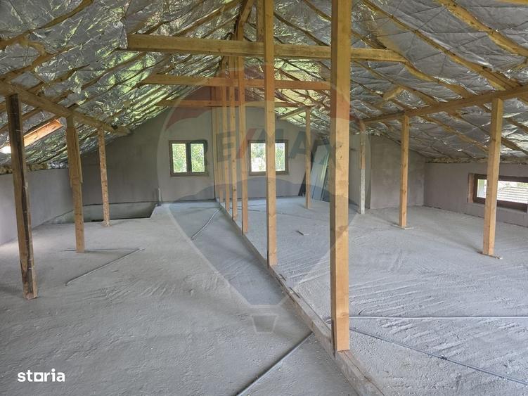 Vila vedere lac teren 1562 mp + casa secundara veche Snagov - 2
