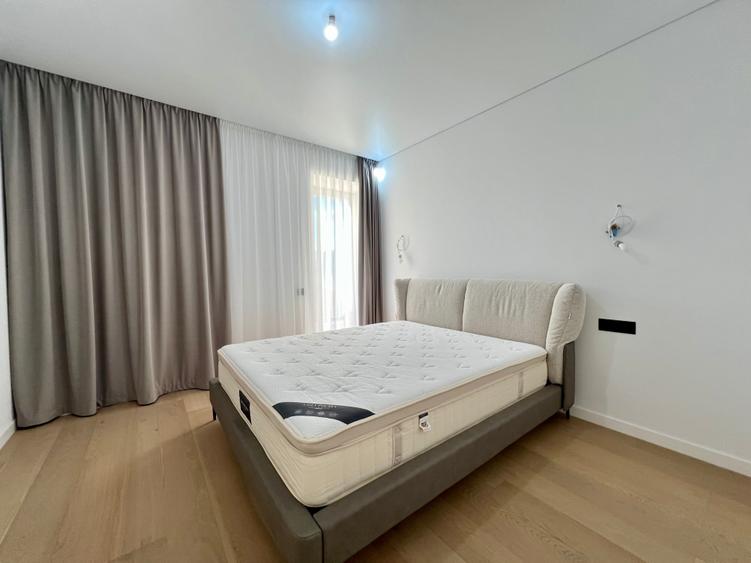 Apartament cu 3 camere decomandat în Aviației