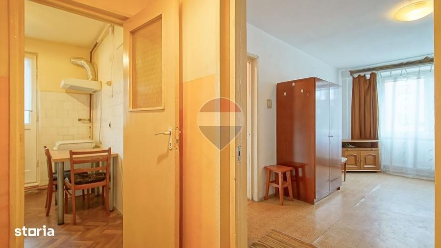 Apartament cu 2 camere semidecomandat în Est