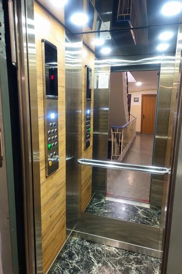 Apartament cu 2 camere decomandat în Tomis Nord
