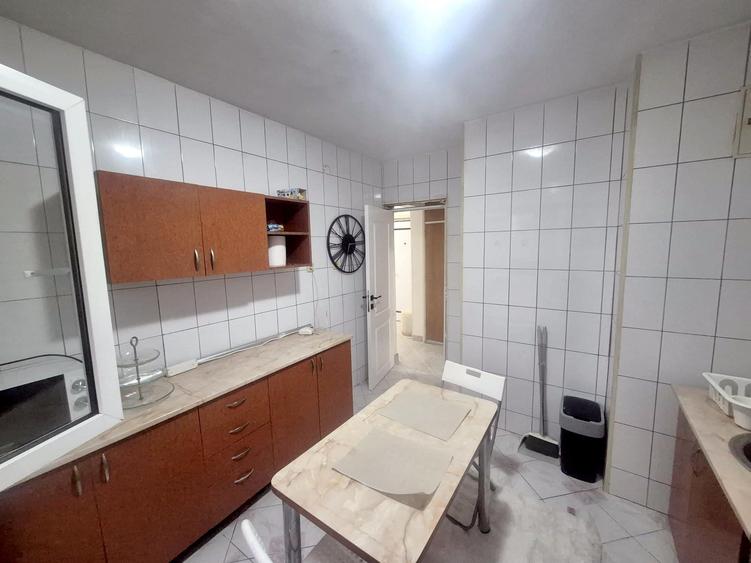 Apartament cu 2 camere decomandat în Băneasa