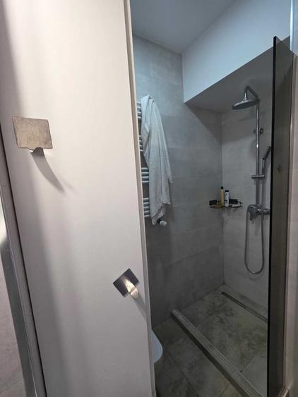 Apartament cu 3 camere decomandat în Politehnica