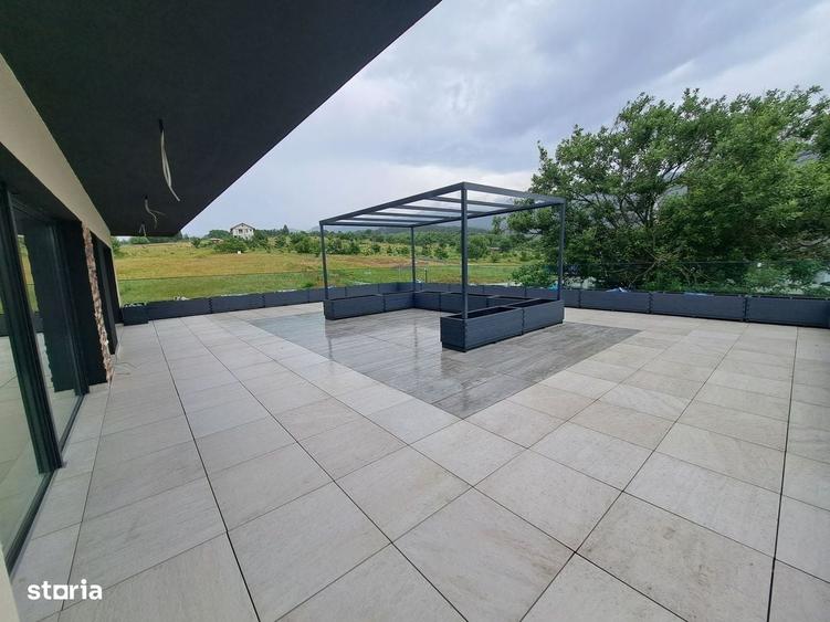Casă cu 4 camere în Cisnădioara