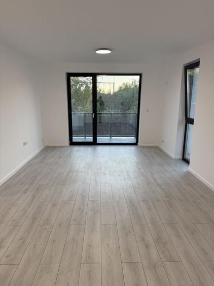 Apartament cu 3 camere în Petru Rareș