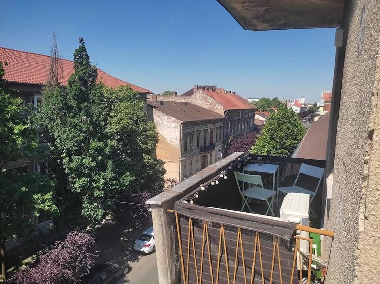Apartament cu 2 camere decomandat în Ultracentral
