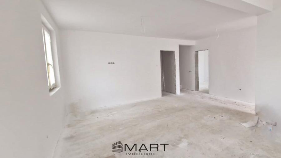 Casă cu 3 camere cu Teren 220 Mp în Central