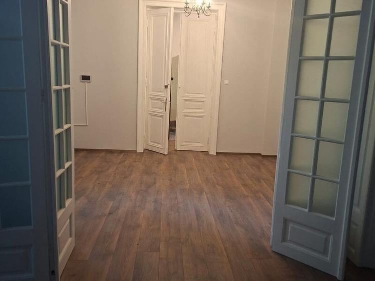 Birou, de 70 mp, în Centrul Civic