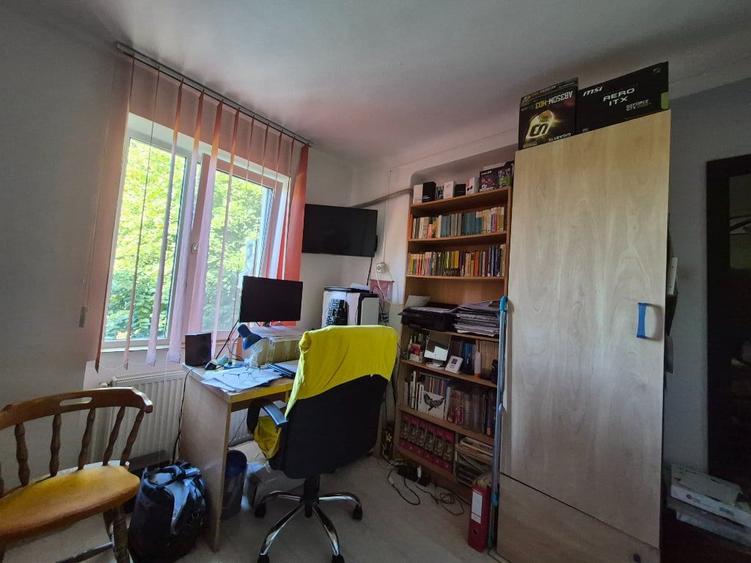 Apartament cu 2 camere decomandat în Central