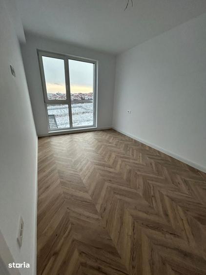 Apartament cu 3 camere în Rediu