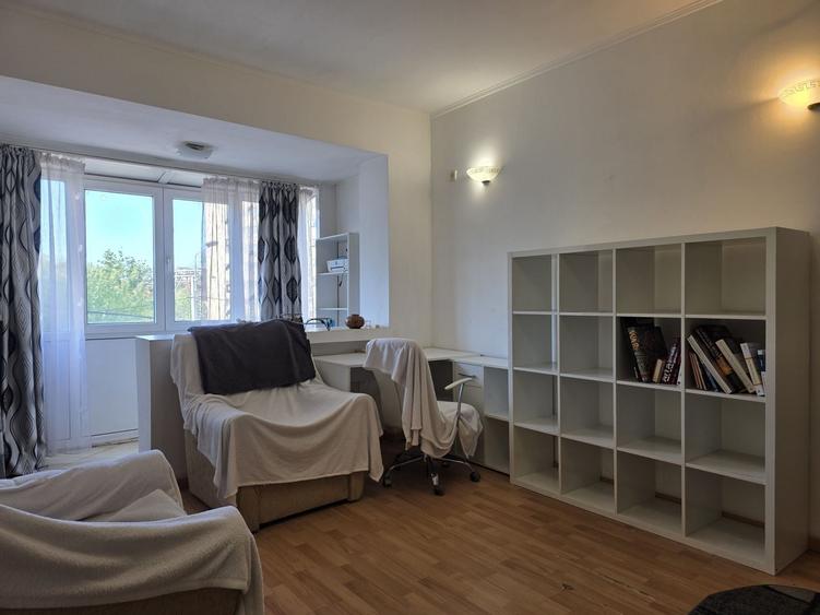 Apartament cu 2 camere semidecomandat, mobilat în Kogălniceanu