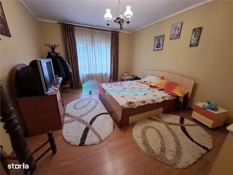 Casă cu 4 camere cu Teren 1200 Mp în Ițcani