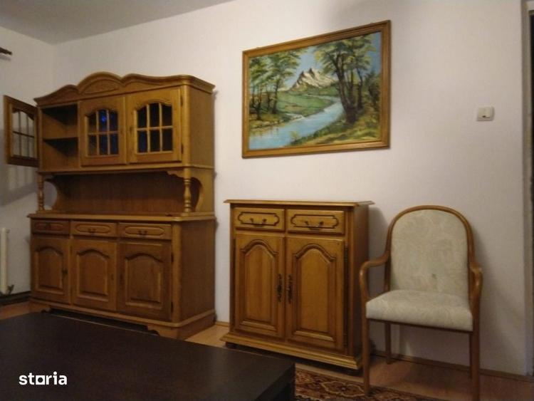 Apartament cu 3 camere decomandat în Zorilor