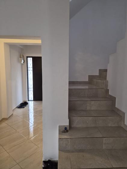 Casă individuală cu 5 camere cu Canalizare în Bragadiru