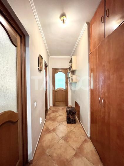 Apartament cu 4 camere semidecomandat, mobilat în Gheorgheni
