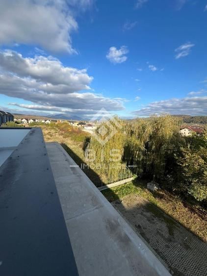 Apartament cu 3 camere decomandat în Nord-Est
