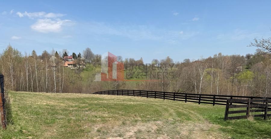Teren Construcții intravilan de 1200 mp, în Bran