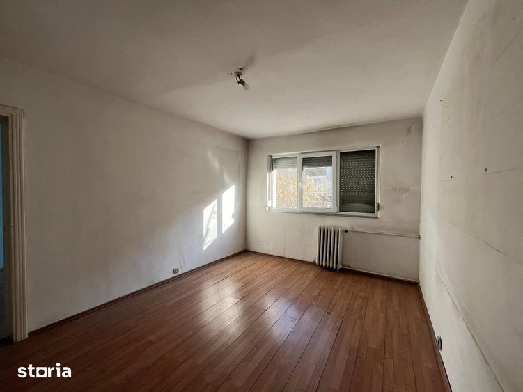 Apartament cu 3 camere decomandat în Decebal