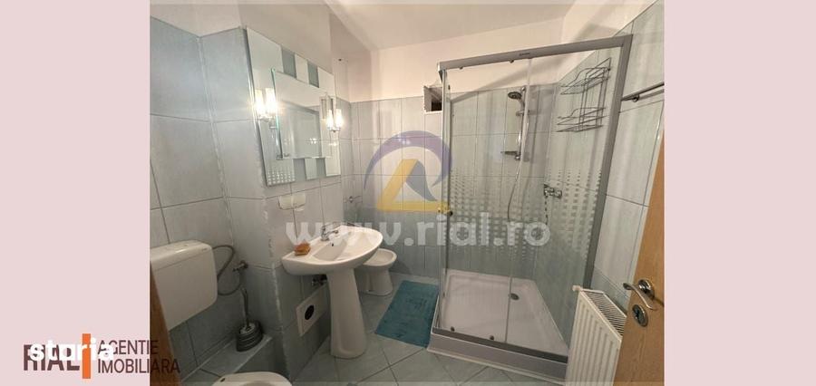 Apartament cu 3 camere decomandat în Vitrometan
