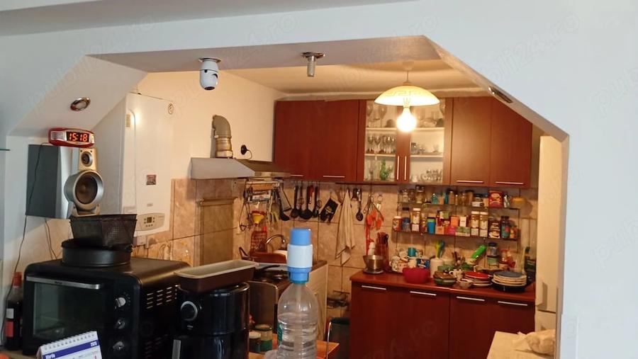 Casă cu 6 camere cu Teren 320 Mp în Chișoda