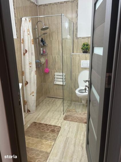 Casă cu 4 camere cu Teren 330 Mp în Lupeni