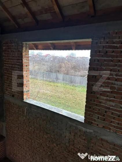 Casă cu 7 camere cu Teren 1400 Mp în Central