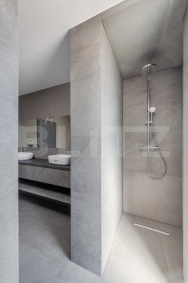 Duplex cu 4 camere cu Canalizare în Dumbrăvița