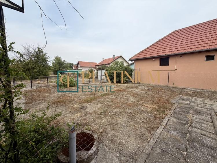 Teren Construcții intravilan de 1475 mp, în Utvin