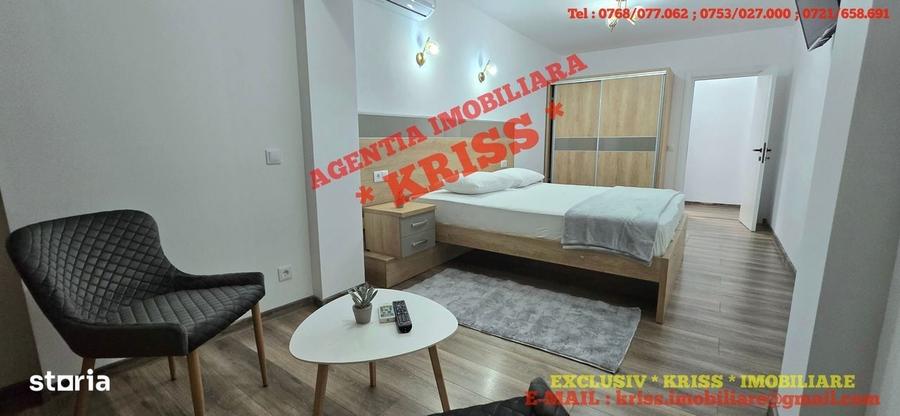 Apartament cu 4 camere decomandat în Ultracentral