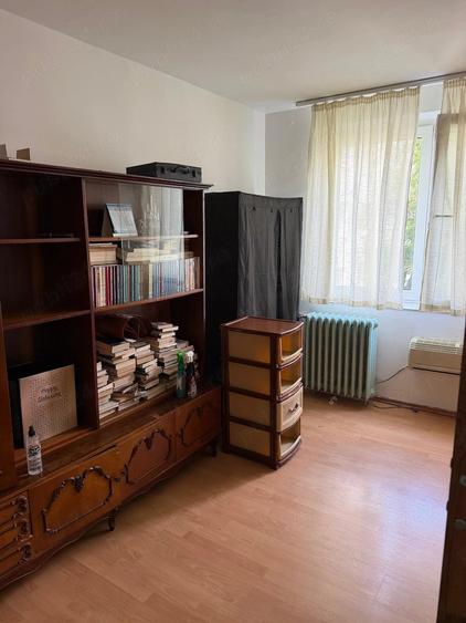 Apartament cu 2 camere decomandat în Ghencea