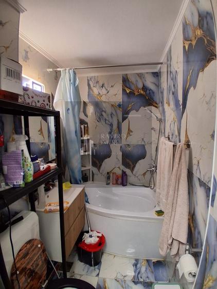 Apartament cu 2 camere semidecomandat în Olteniței