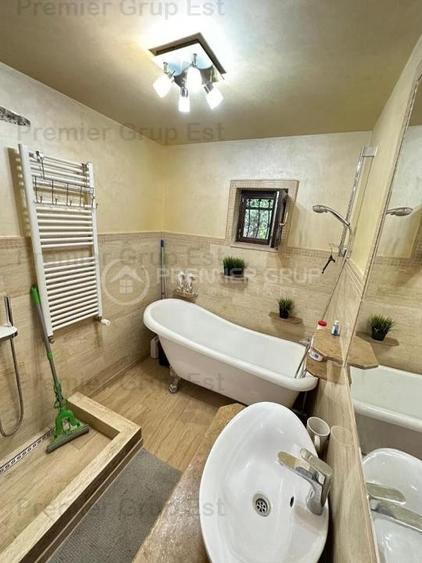 Apartament cu 3 camere decomandat, mobilat în Central