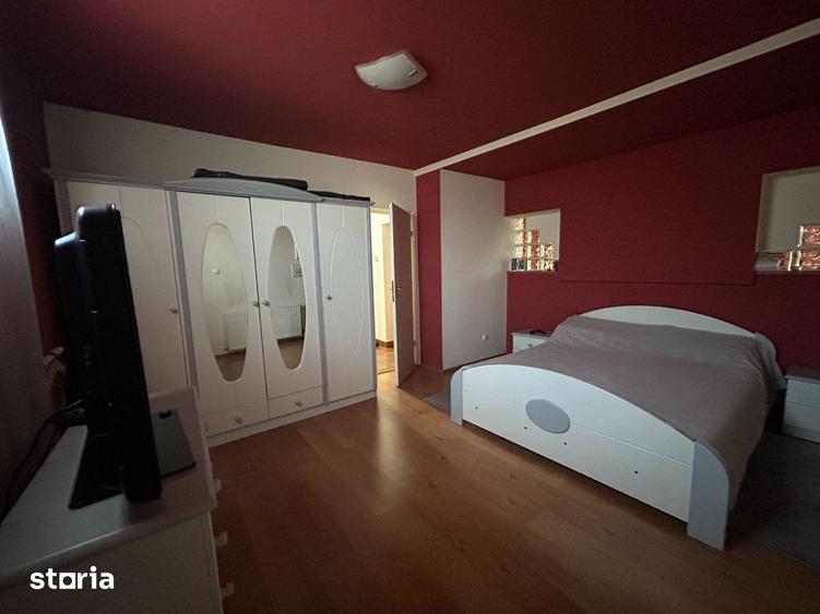Casă cu 4 camere cu Teren 1370 Mp în Valea lui Mihai