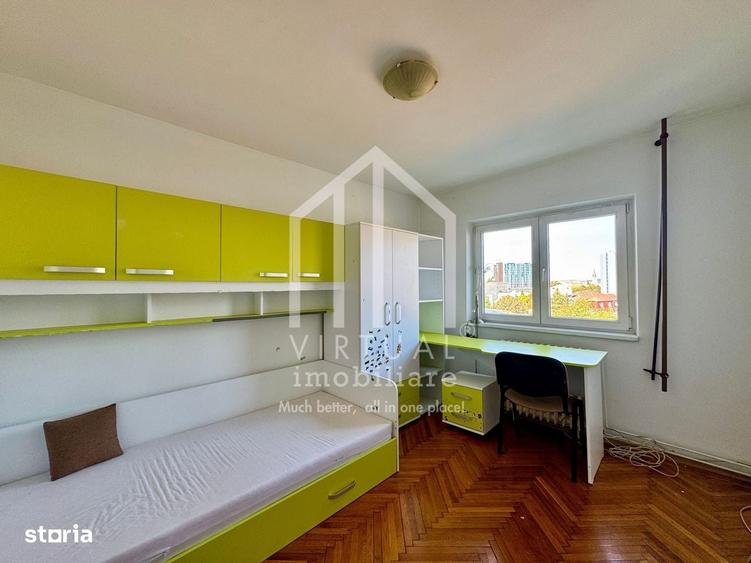 Apartament cu 3 camere decomandat în Sub Arini