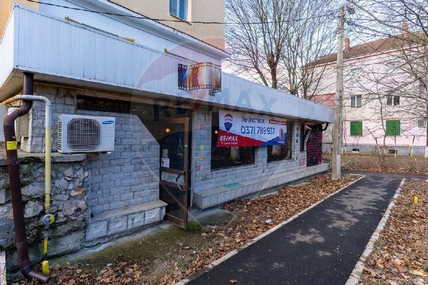 Spațiu comercial, de 150 mp, în Est