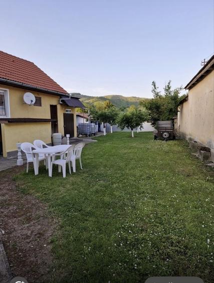 Casă cu 4 camere în Mănărade