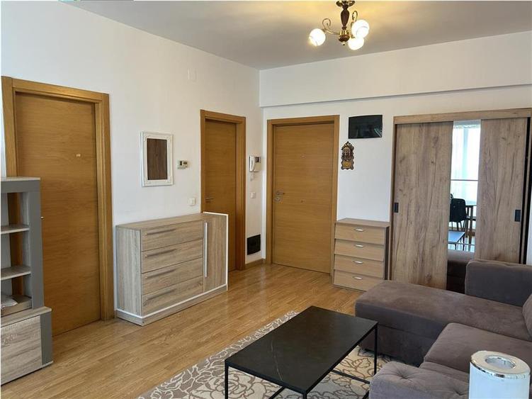 Apartament cu 2 camere semidecomandat, mobilat în Gheorgheni