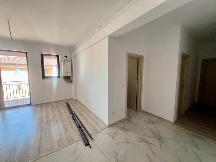 Apartament cu 3 camere decomandat în Giroc