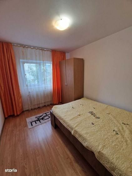 Apartament cu 3 camere decomandat în Gorjului