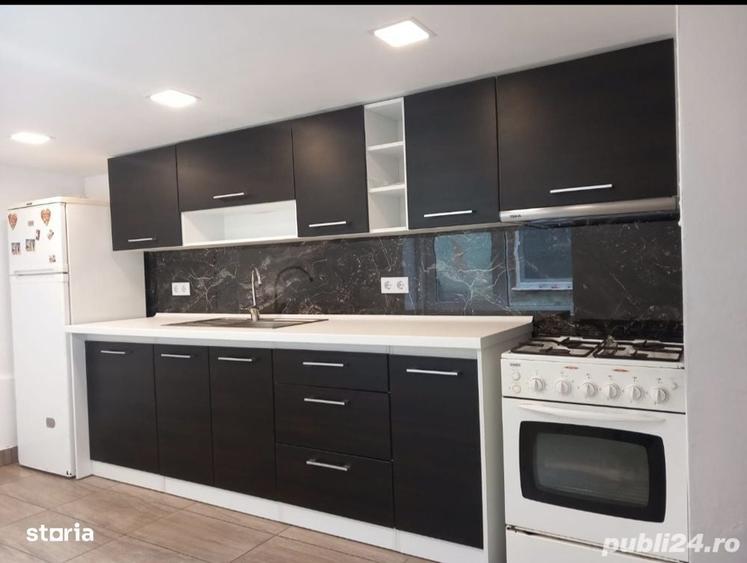 Casă cu 4 camere cu Teren 1290 Mp în Central