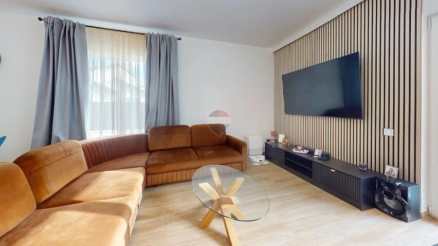 Casă cu 4 camere cu Teren 400 Mp în Sânpetru